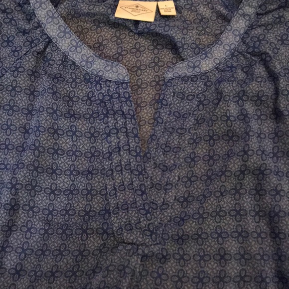 Gorgeous Blouse - Picture 2 of 7